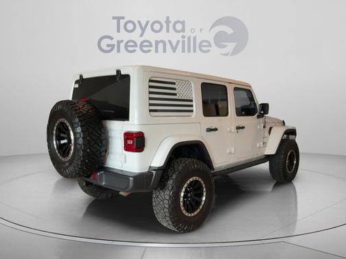 Bright White Clearcoat 2020 Jeep Wrangler Unlimited Sahara