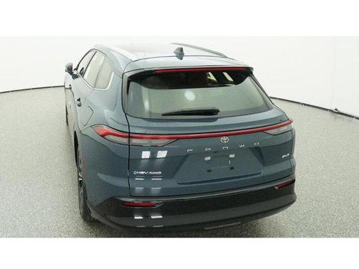 2026 Toyota Crown Signia XLE