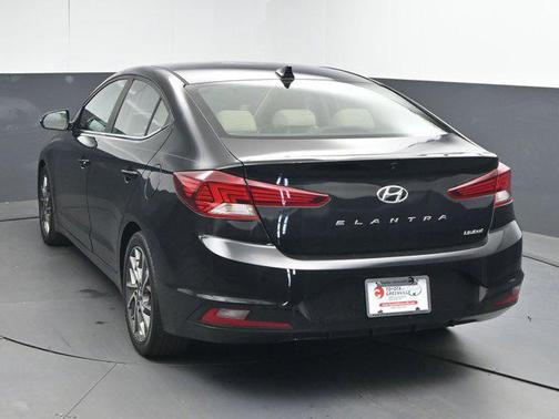 2019 Hyundai ELANTRA Limited
