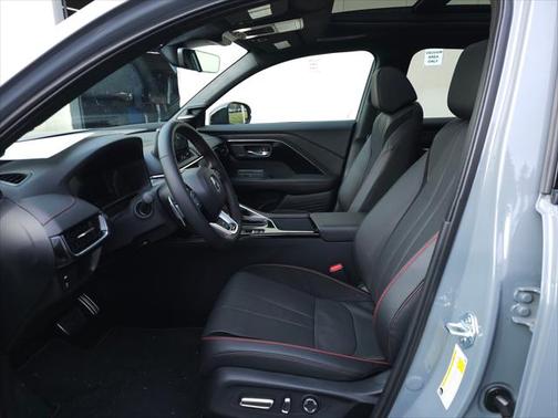 2025 Acura ADX w/A-Spec Advance Package