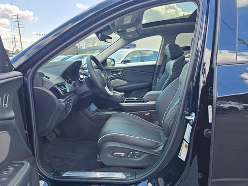 2025 Acura RDX Advance Package