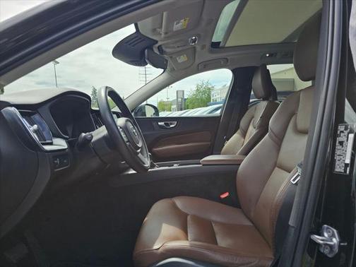 2018 Volvo XC60 T5 Momentum