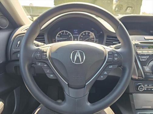 2013 Acura ILX 2.0L Technology