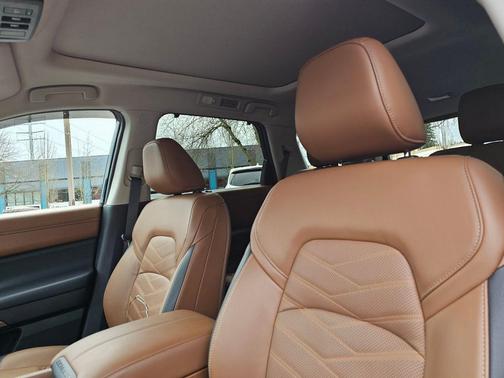 2024 Nissan Pathfinder Platinum 4WD