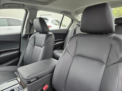 2016 Acura RLX Technology Package