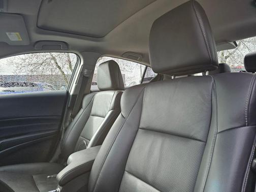 Silver Moon 2014 Acura ILX 2.4L w/Premium Package