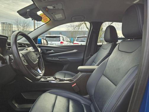 2022 Chevrolet Bolt EUV FWD Premier