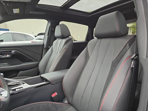 2025 Acura ADX w/A-Spec Advance Package