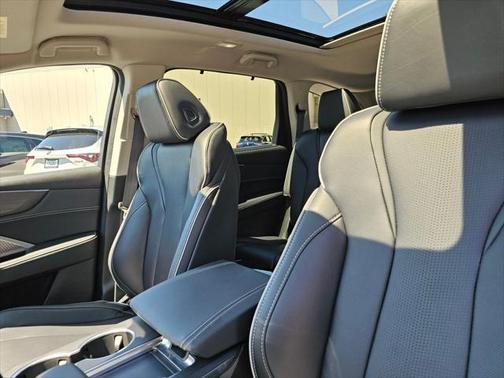 2023 Acura MDX Advance Package