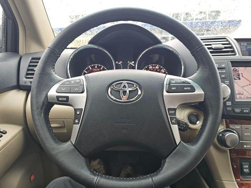 2011 Toyota Highlander Limited