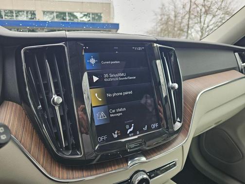 2021 Volvo XC60 T5 Momentum