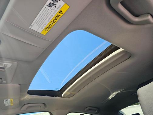 2013 Acura ILX 2.0L w/Premium Package