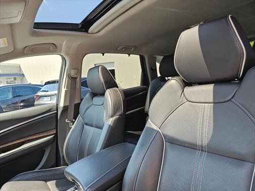 2017 Acura MDX 3.5L w/Advance Package