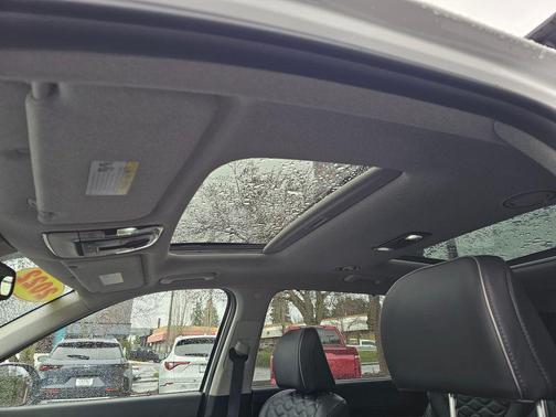 Hyper White 2022 Hyundai PALISADE Limited