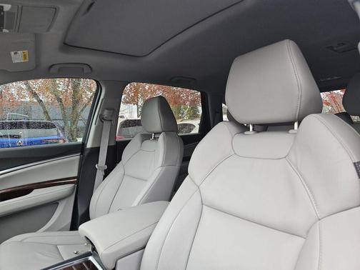 2017 Acura MDX 3.5L w/Technology Package