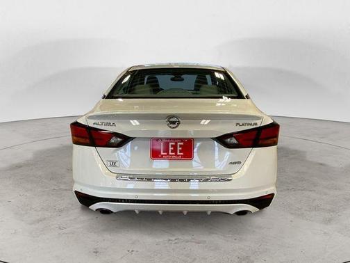 2022 Nissan Altima 2.5 Platinum