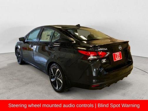 2025 Nissan Versa 1.6 SR