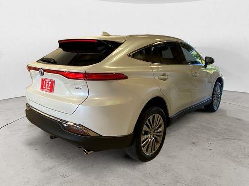 2024 Toyota Venza LE