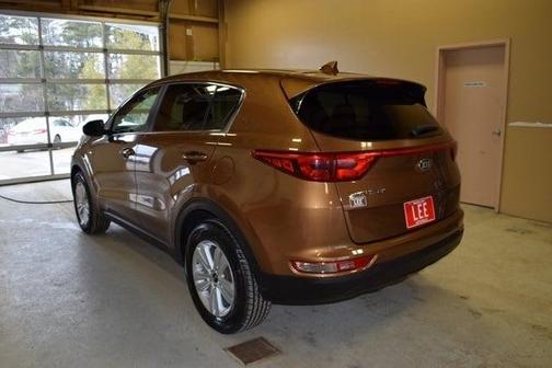 Photo 5 of 31 of 2018 Kia Sportage LX