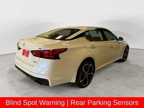 2025 Nissan Altima SR