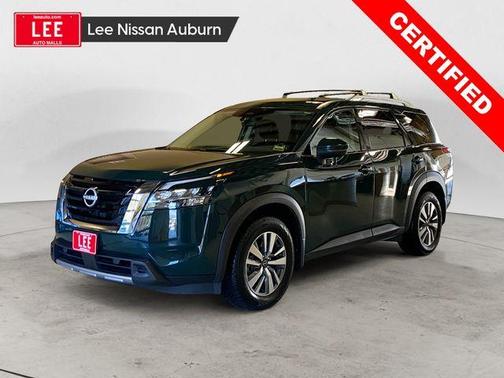 2023 Nissan Pathfinder SL