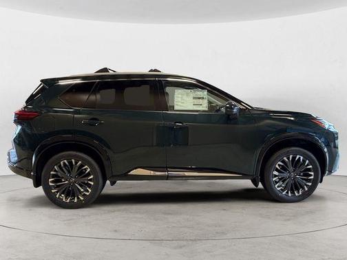Obsidian Green 2026 Nissan Rogue Platinum