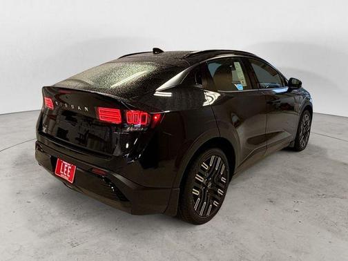 Black (P) 2026 Nissan Leaf PLATINUM+