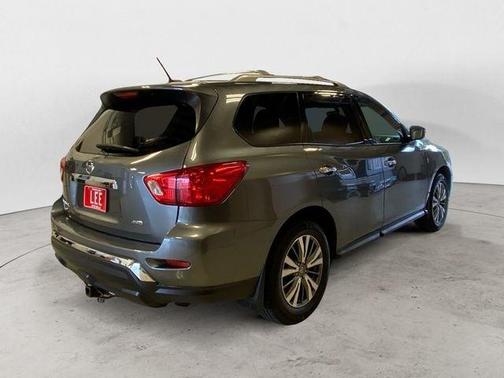 2018 Nissan Pathfinder S