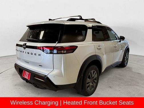 Everest White P 2026 Nissan Pathfinder SV