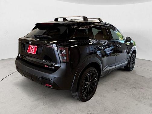 Super Black 2026 Nissan Kicks SR