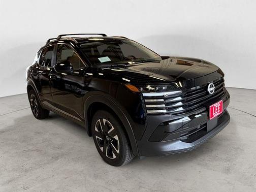 Super Black 2026 Nissan Kicks SV