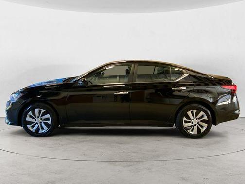 2022 Nissan Altima 2.5 S