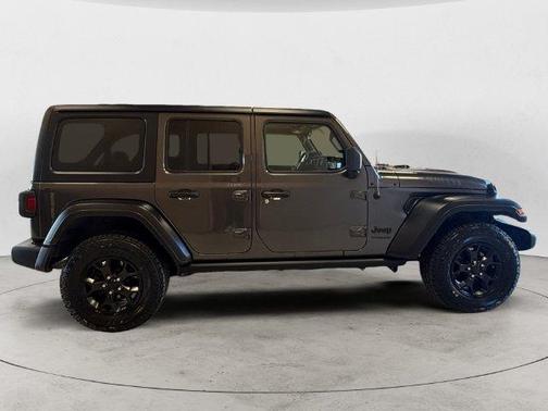 Crystal Metallic 2022 Jeep Wrangler Unlimited Sport