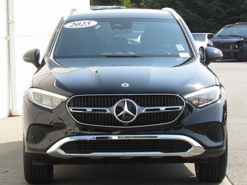 2025 Mercedes-Benz GLC 300 