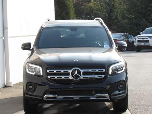 Night Black 2023 Mercedes-Benz GLB 250