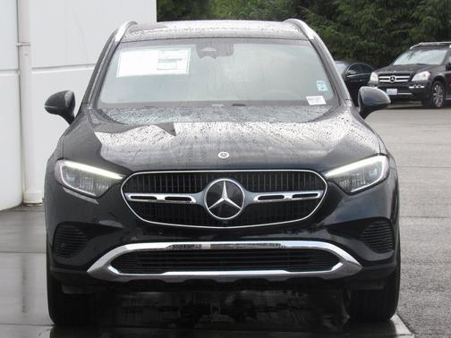 2025 Mercedes-Benz GLC 300 