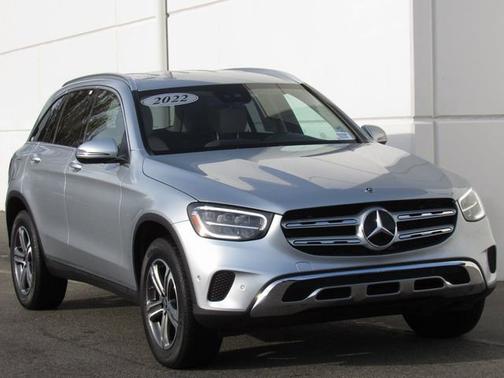 Cirrus Silver Metallic 2022 Mercedes-Benz GLC 300