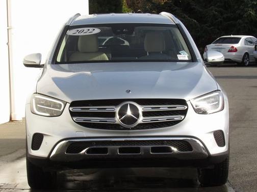 Cirrus Silver Metallic 2022 Mercedes-Benz GLC 300