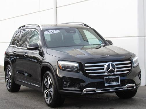2025 Mercedes-Benz GLB 250 