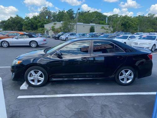 2013 Toyota Camry SE