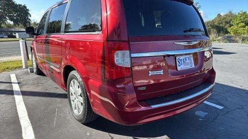2014 Chrysler Town & Country Touring