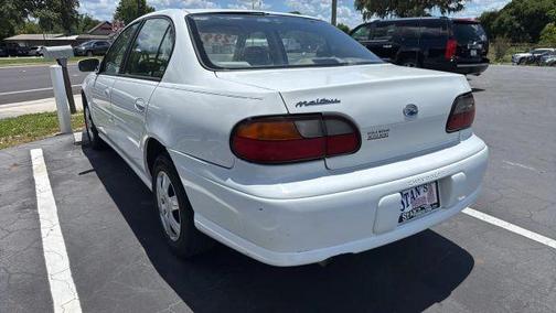 White 1999 Chevrolet Malibu