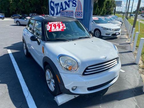 2012 MINI Cooper Countryman Base