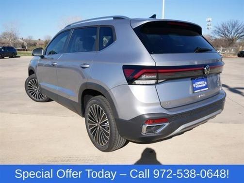 2025 Volkswagen Taos 1.5T SE