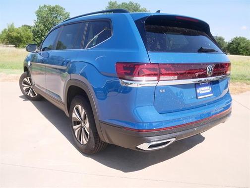 2025 Volkswagen Atlas 2.0T SE