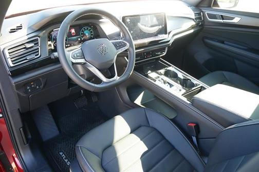 2025 Volkswagen Atlas Cross Sport 2.0T SEL