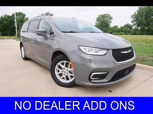 2022 Chrysler Pacifica Touring-L