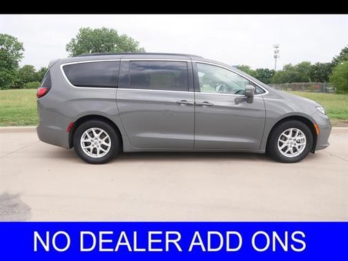 2022 Chrysler Pacifica Touring-L
