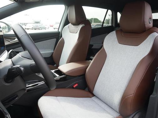 2025 Volkswagen ID.4 Pro