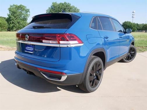 2025 Volkswagen Atlas Cross Sport 2.0T SE w/Technology